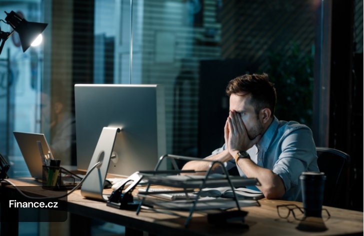 Švarcsystém v IT znovu pod dohledem úředníků. Soud potvrdil pokutu za „externí“ programátory