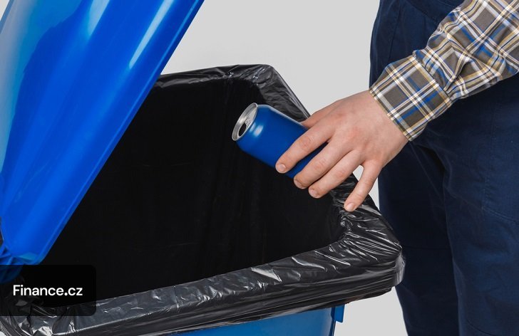 Vláda nepodpořila zálohování plastových lahví a plechovek