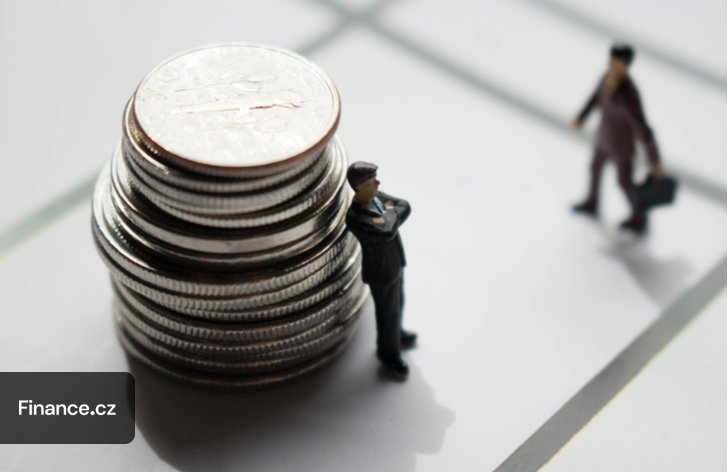 Kterým zaměstnancům se zvýší platy od 1. ledna 2026?