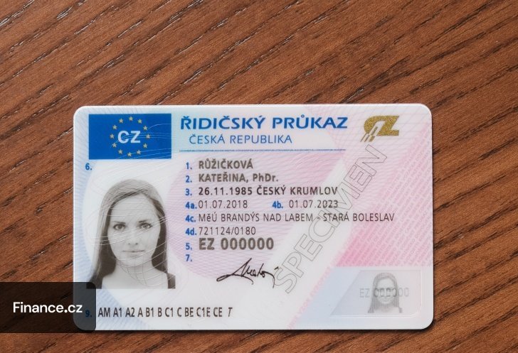 Ode dneška si můžete nechat doručit řidičský průkaz do výdejního boxu