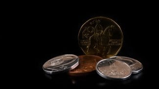 peníze česká koruna