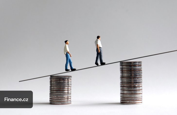 Podívejte se, komu a o kolik se od 1. dubna zvýší platy ve veřejném sektoru